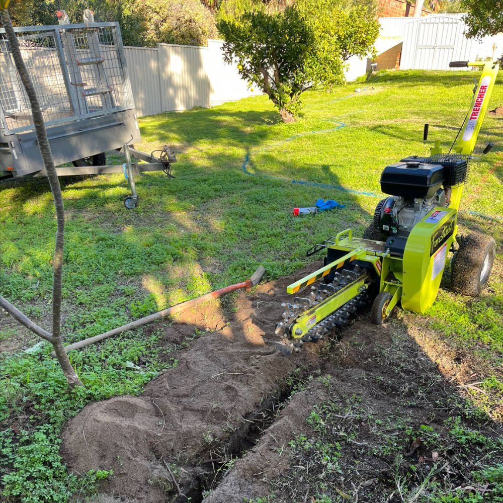 600mm (23.6") Walk Behind Trencher 15HP Petrol Ditch Digger FORESTWEST BM689 | Forestwest
